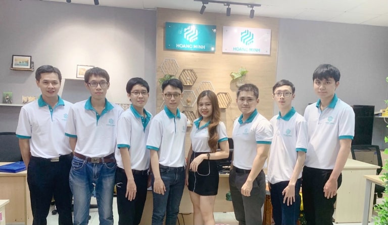 đặt áo đồng phục